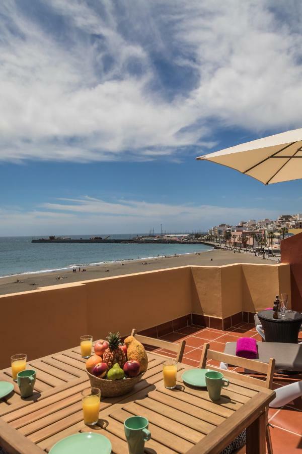 Ocean View Penthouse Apartment *